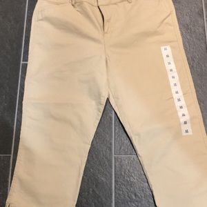 Old Navy Pixie Capris